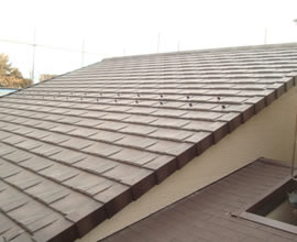 屋根材.雪止メ金具完了