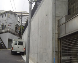 道路拡幅工事に伴う擁壁完了