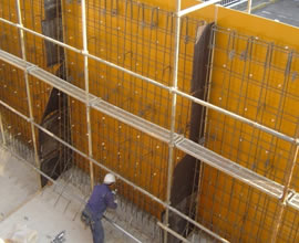 エキスパンションジョイント取付け