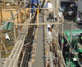 立上り生コンクリ－ト打設